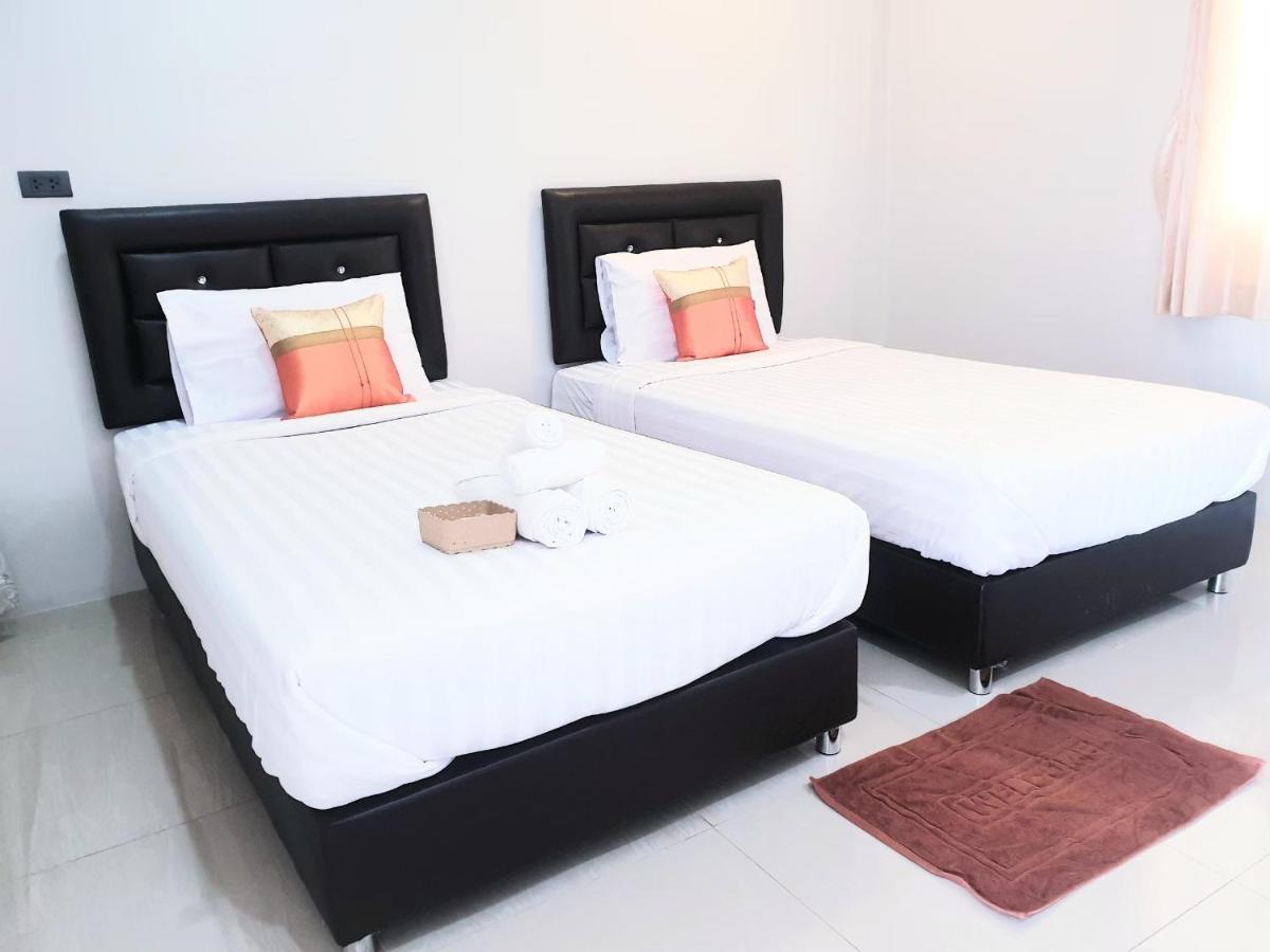 Chadaporn Mae Chaem Hotel Buitenkant foto