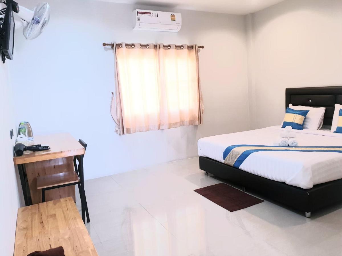 Chadaporn Mae Chaem Hotel Buitenkant foto