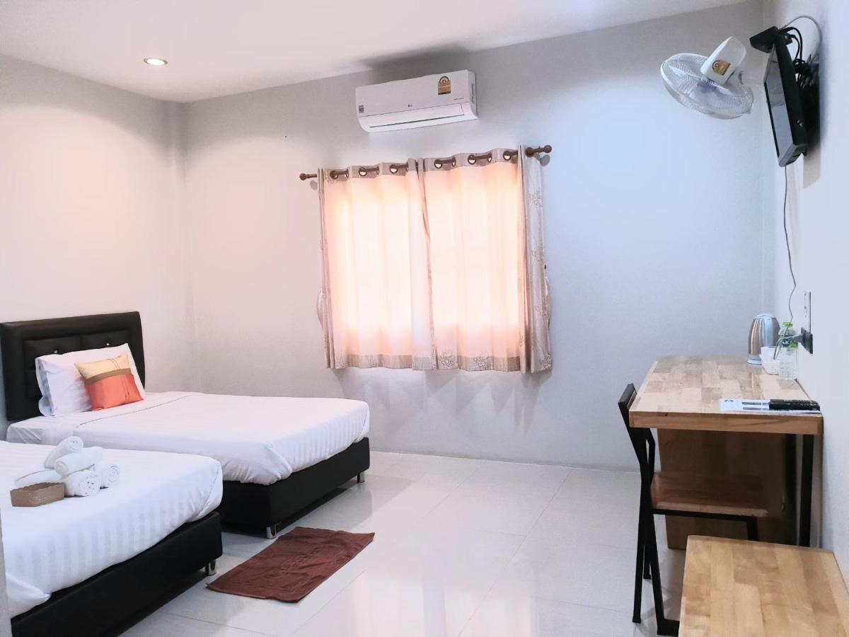 Chadaporn Mae Chaem Hotel Buitenkant foto
