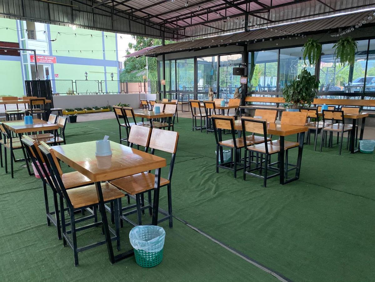 Chadaporn Mae Chaem Hotel Buitenkant foto