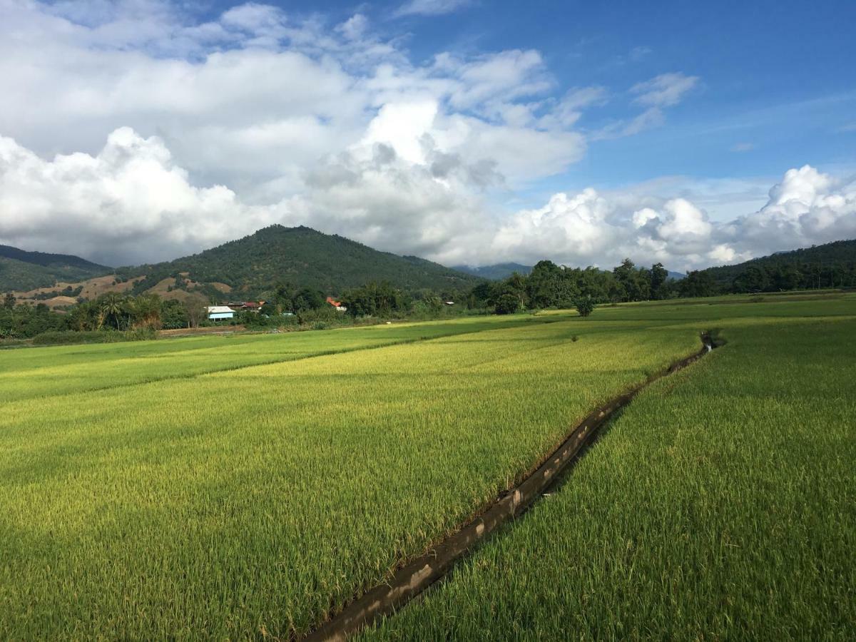 Chadaporn Mae Chaem Hotel Buitenkant foto